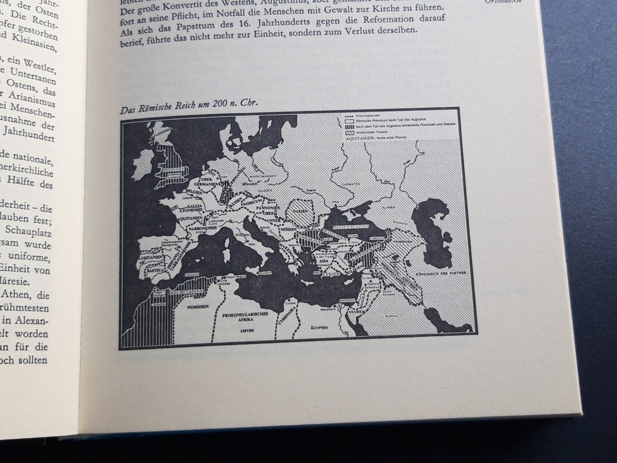 Im Haus räumt die Generation 80+  weiter ihre Bücherregale aus. - Europa wurde von den Phöniziern entdeckt [...] Die Griechen waren es, die dem Kontinent den Namen der von ihrem Gott den Phöniziern geraubten Prinzessin gaben.