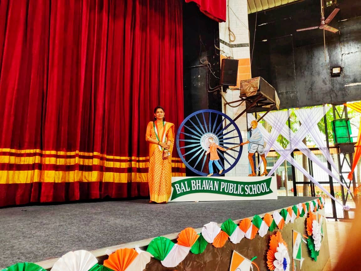 GarimaGiri07's tweet photo. Happy Independence Day 
@BBPSMV @EduMinOfIndia 
#IndependenceDay #azadikaamritmahotsav2022 #AzadiKaAmritMahotsav #HarGharTirangaCampaign #IndiaAt75 #HarGharTirangaCampaign #TirangaMeriShaan https://t.co/aPjUFas9iv