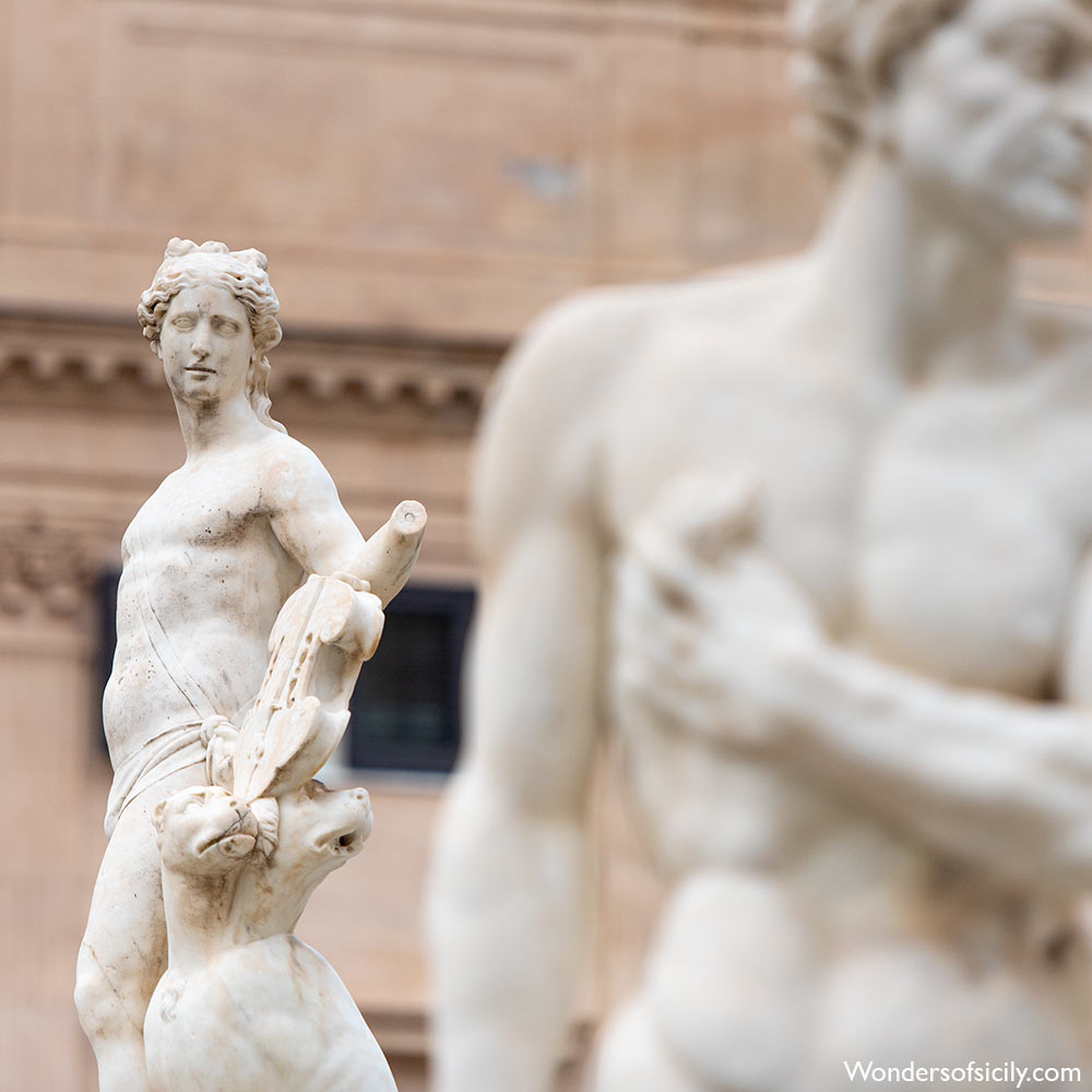Fontana Pretoria (1554-55), also known as the Fountain of Shame on Piazza Pretoria near the Quattro Canti intersection in Palermo.
#FontanaPretoria #fontanadellavergogna #quattrocanti #fountain #sculptures #sculptureart #statues #wondersofsicilycom #palermo #sicilia #sicily