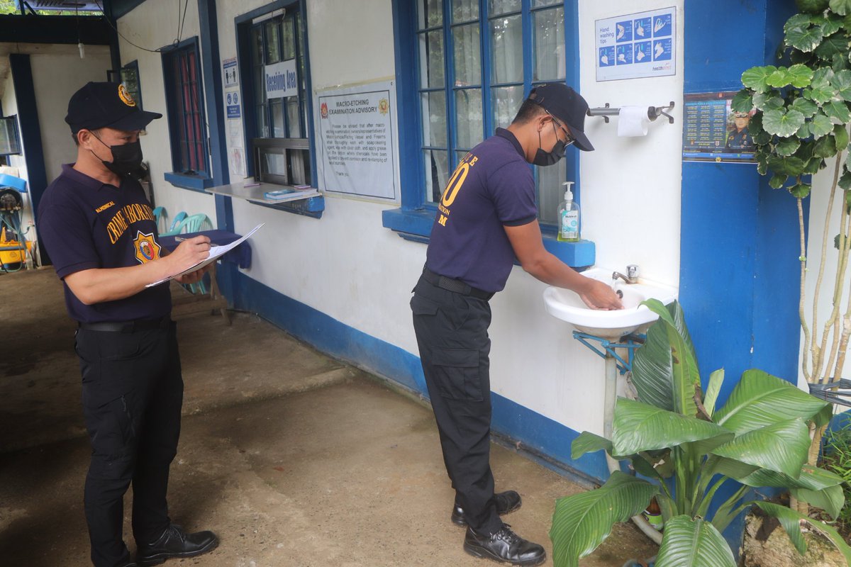 bukpclo's tweet photo. On August 15, 2022 personnel of this office under the supervision of PMAJ KINTHUR E TANDOG, Officer-in-Charge conducted random Inspection/ASCOTF in compliance to ASCOTF Checklist in adherence to Intensified Cleanliness Policy (ICP).
#TeamPNP
#PNPKakampiMo
#WeServeAndProtect https://t.co/RPBTvBvi5w