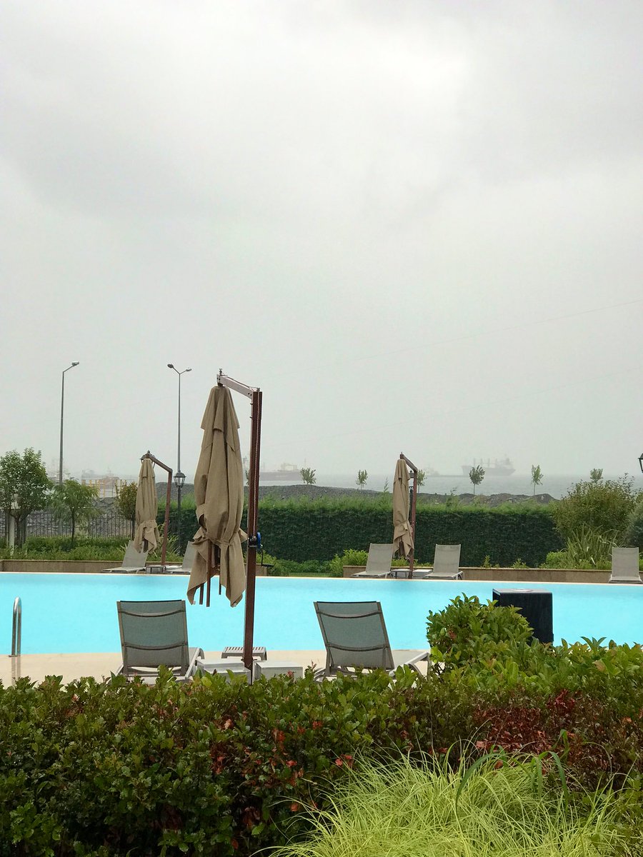 charmsbur's tweet photo. ⛈ https://t.co/GlLxT8Op72