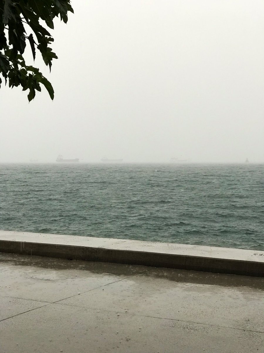 charmsbur's tweet photo. ⛈ https://t.co/hYPMTTEYrX