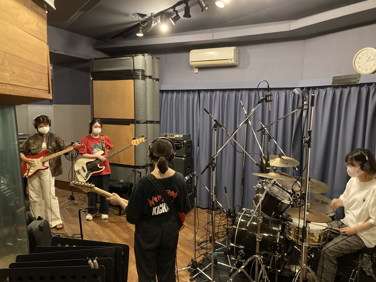 forestcatMANMA's tweet photo. ジョージロック春大会のStudio Leda賞でレコーディングをして頂きました！！！ https://t.co/06lS1GJVUX