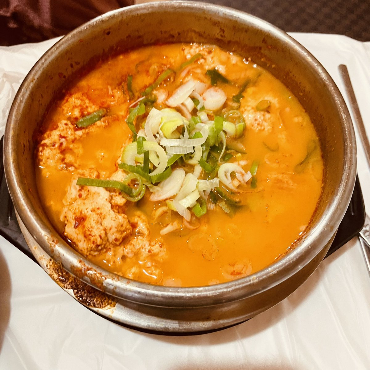abyss_737's tweet photo. 산채로 비벼진 “산채비빔밥”
얼굴 큰사람만 먹을 수 있는 “얼큰 순두부” https://t.co/oH5PlZzI9N