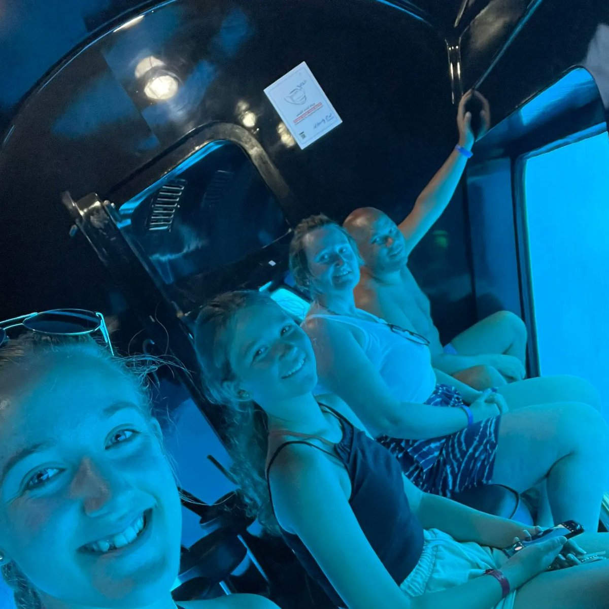 racheldebuc's tweet photo. Home after the most amazing time in Egypt! Pyramids, snorkeling, making new friends. What memories are made of! https://t.co/AQruHHzLpV