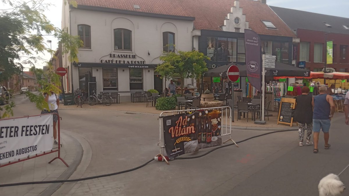 West-Vlaanderen - Dadizele
Jaarmarkt en Avondmarkt
Ad Vitam is aanwezig bij Café de la Poste !
Ad Vitam, Op het Leven, en op jullie gezondheid!
@https://www.facebook.com/brasseriecafedelaposte/ 
#advitam #brasseriedeflandre #belgianbeer #triple  #blondbeer #stoutbeer