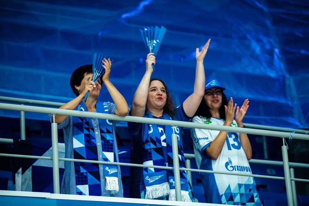 vczenitspb's tweet photo. 💙🤍 Хотим выразить огромную благодарность всем тем, кто поддерживал наших парней на арене в Казани.

🙏🏼 Вы у нас самые лучшие! https://t.co/XtLyfNOLFM