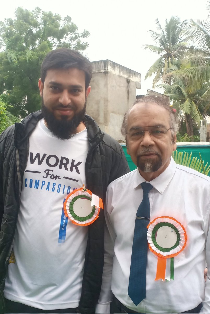 SyedSaifulla20's tweet photo. On the occasion of #IndependenceDay.
https://t.co/a88CLzDAuF has celebrates with the poor 
People by distributing the free food to the needy ones across in #India
Photos of Gims Gulbarga.
#HarGharTiranga
@KarnatakaWork 
@TariqSyedA 
@imtiaza92731719 https://t.co/8Rj3sywa4H