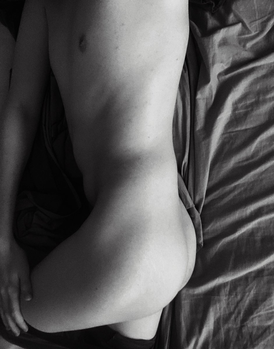 OTalalaev's tweet photo. У мене температура, але #sexymonday за розкладом https://t.co/CRWHSsicGV
