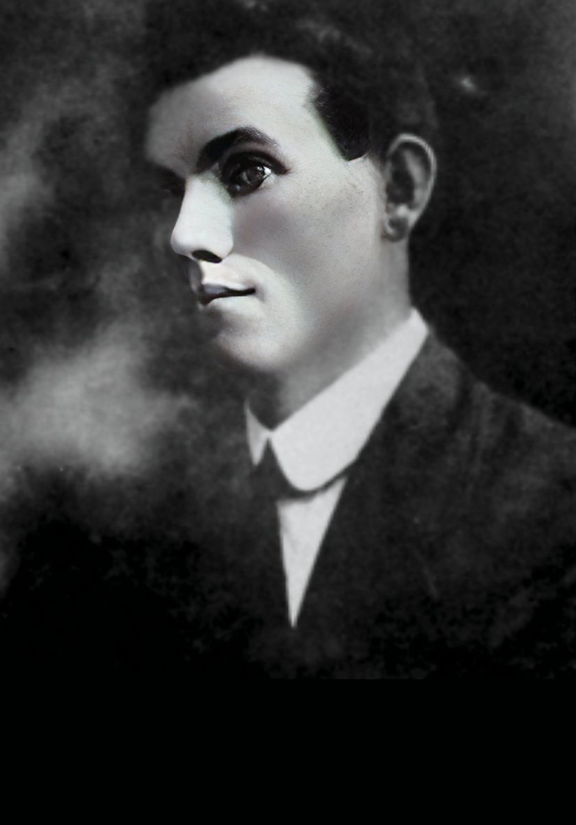 1922_adrian's tweet photo. #InDefenceoftheRepublic
#IRA
#WestCork
#IrishRepublic
Commandant Dick Barrett, Assistant Quarter Master General, I.R.A.
Executed by a Free State Firing Squad on Dec 8 1922 in Mountjoy Gaol.
Soldier of '22 https://t.co/eGOR3gNrFN