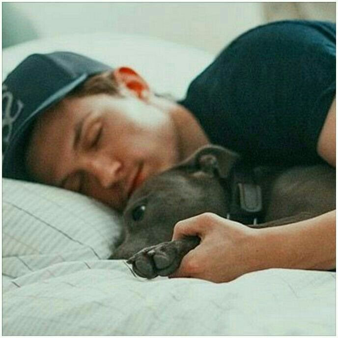 mccngcddess's tweet photo. #ManCrushMonday @SpiderTcm featuring his beautiful girl Tessa ❤️ https://t.co/K9Ud6RfAZO