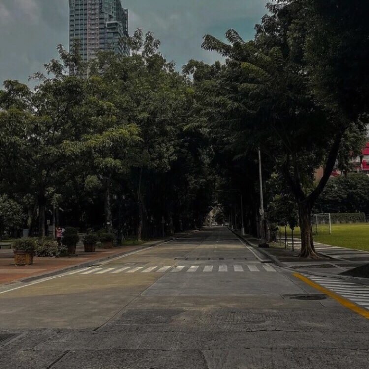 ㅤㅤ
mandatory mirror selfie after clocking out.