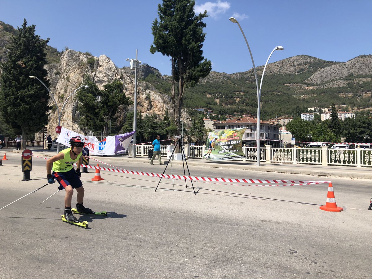 analigsb's tweet photo. #AnadoluYıldızlarLigi’nden bir ilk @kayakfed ve @GSB_Amasya iş birliğinde gerçekleştirilen #TekerlekliKayak spor dalında Türkiye Birinciliği Müsabakaları @kasapoglu @hamzayerlikaya @mehbaykan @Hakan_Bebek https://t.co/E1gwqIxASd