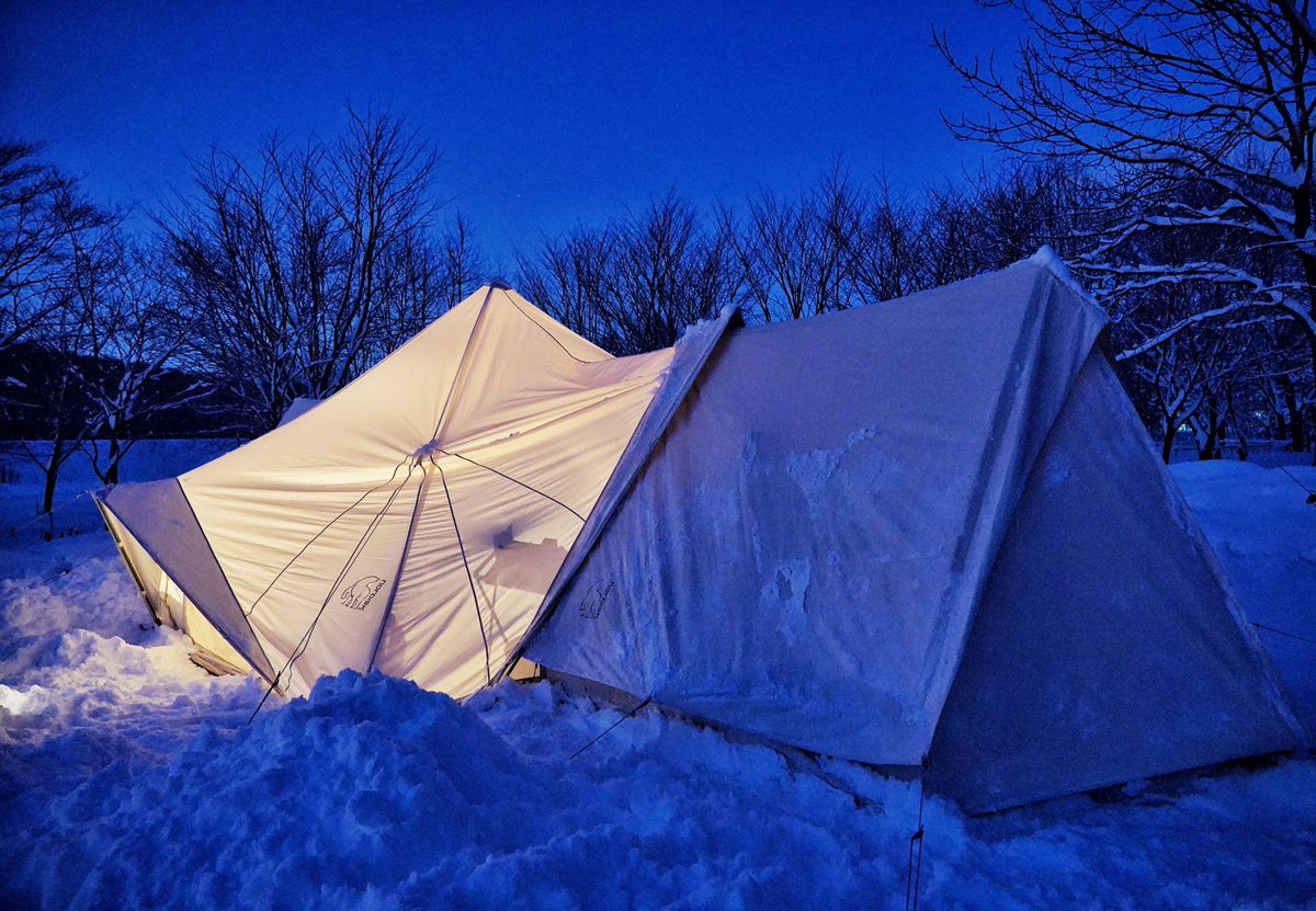 usagiya_rin's tweet photo. ひさびさ更新⛺️

拠点:北海道
愛用テント:Nordisk Midgard20&amp;Vimur5.6×2
スタイル:ファミキャン(重量級)
三代溺愛道具:レイルロードランタン、Conpe10、クラッシュアイス
好き:ギア⚒焚き火🔥写真📷
愛車:ハイエース、カーゴトレーラー https://t.co/Ox5zh2gogQ