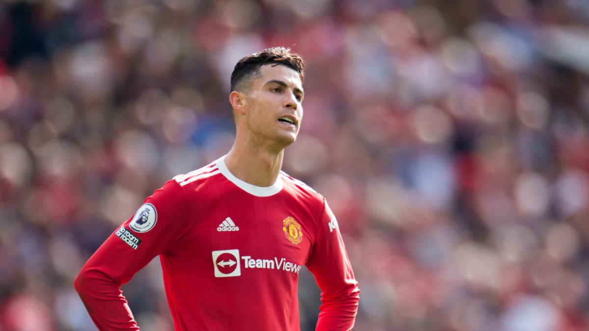 Manchester United have considered the departure of #CR7 for a while, Ragnick thought getting rid of him was essential for the good of the team. But only one club really interested but can't adjust the numbers 

#Simeone wants him at Atlético to do a Luis Suarez with him. And...