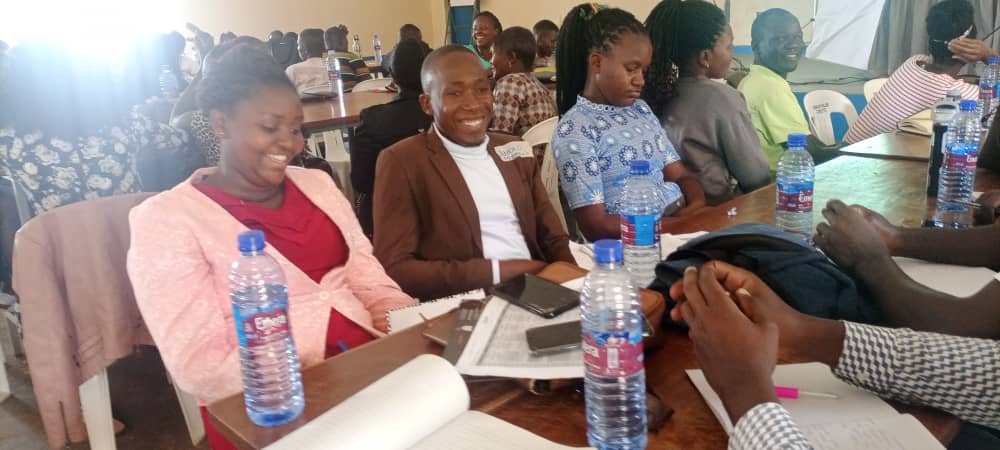 FortunateAlinda's tweet photo. The matriculants are being empowered with skills on how to improve the education in low income communities like engaging the stake holders ( parents, children, teachers and local leaders) in problem solving. @Kassaga4UG @TEACH4UG @mukizajoram @anitapeyton @TeachForAll https://t.co/4nlr5v0HY6
