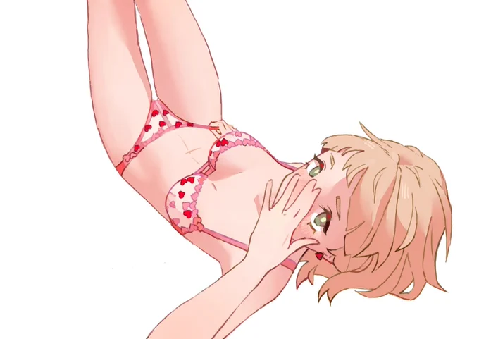 Found a cute underwear, and had to draw it 