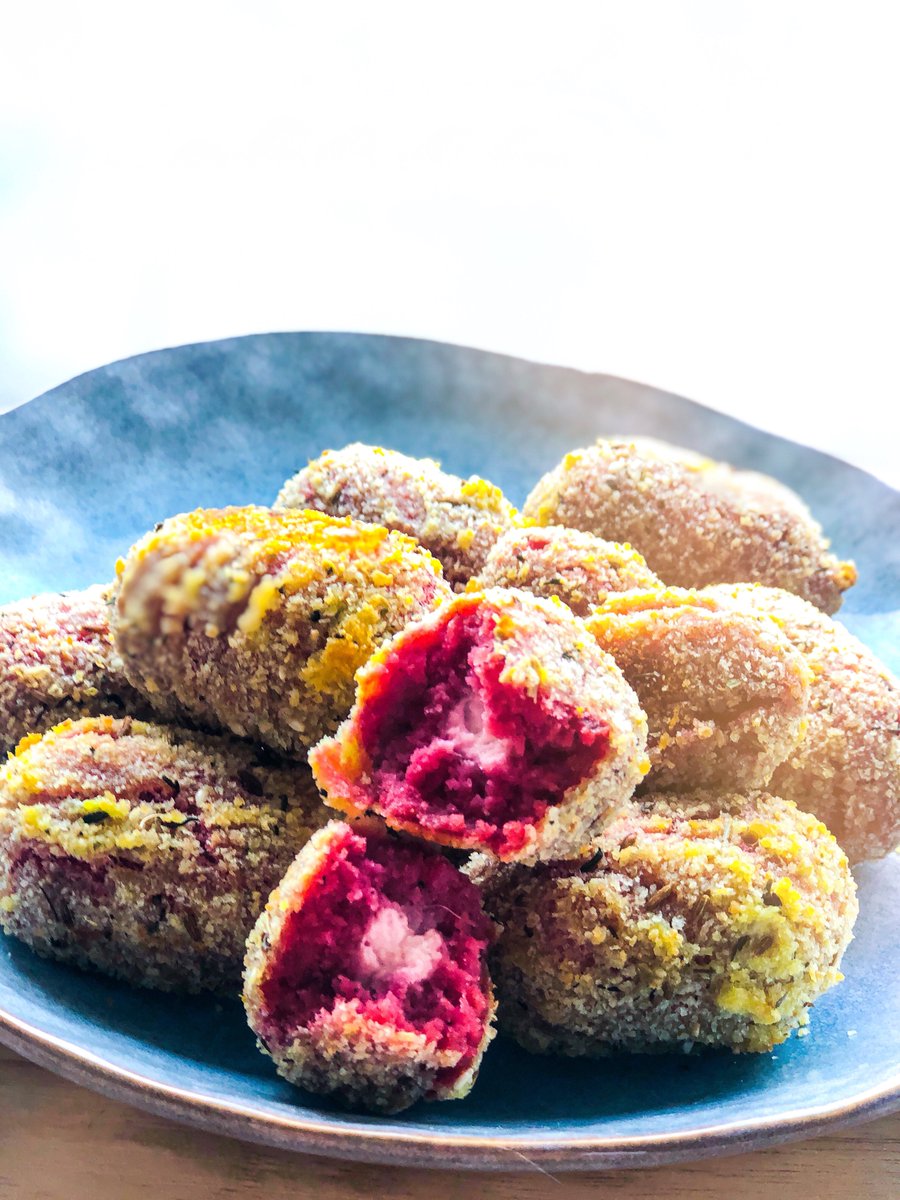 #MKR watching food: dukkah-coated beetroot croquettes with a lil whipped ✨balsamic✨ feta inside; and herby, buttery, garlicky baby potatoes. (this meal is like 90% potatoes and I have zero regrets)