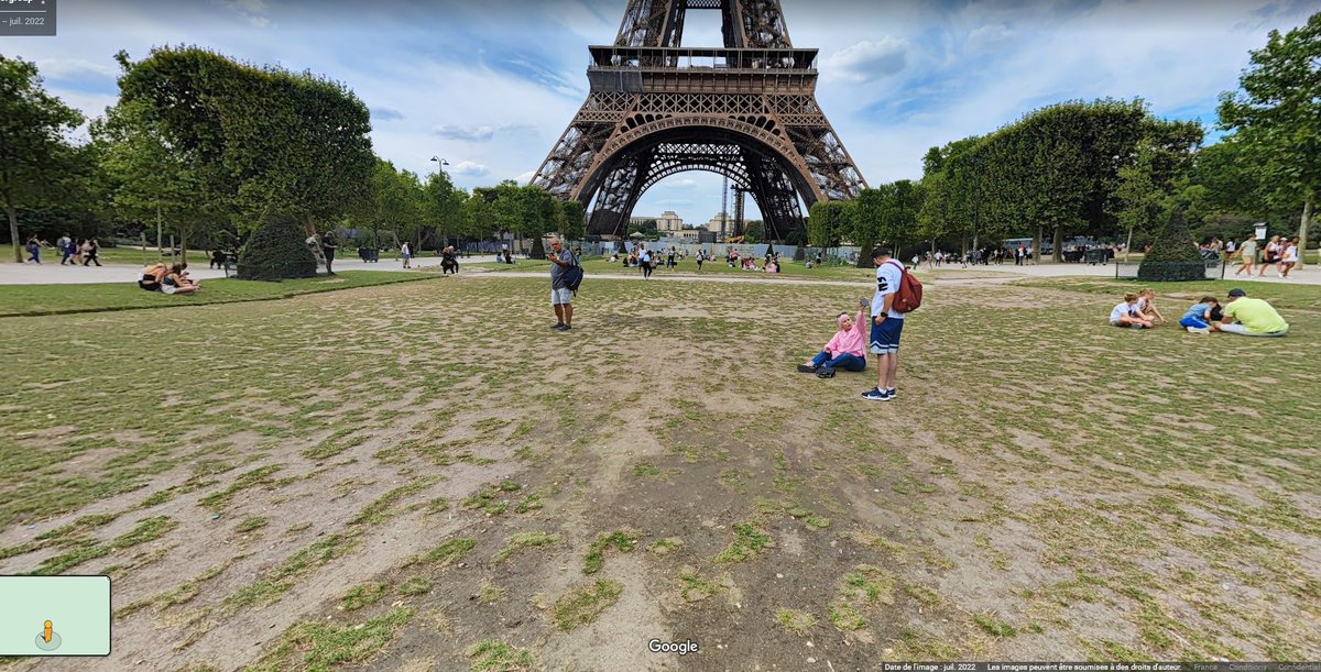 PourriIcicest's tweet photo. Avant / après 
2009 / 2022
Comment a-t-on pu en arriver là ?
#SaccageParis https://t.co/XGPlz6UQ95