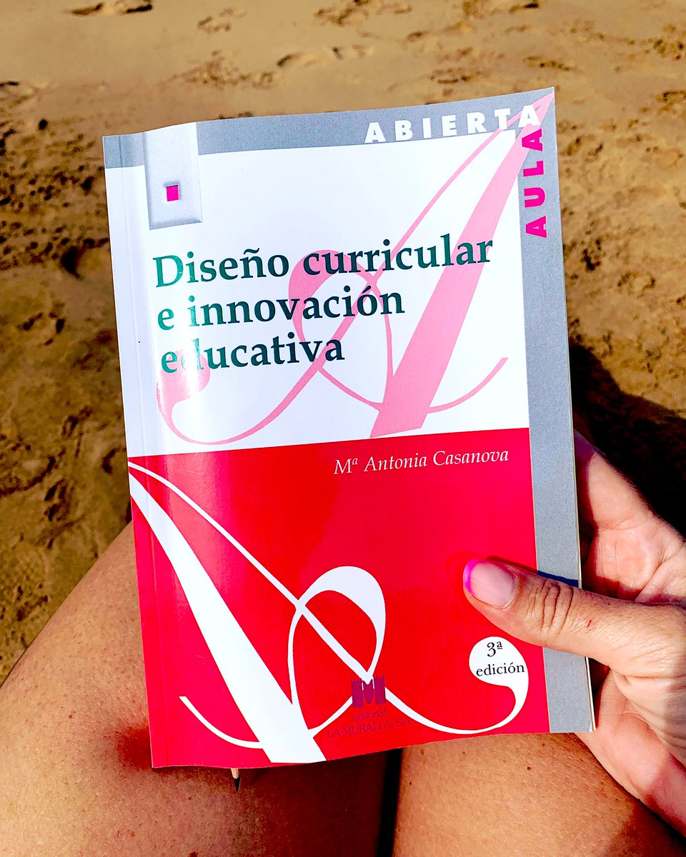 TuBioProfe1's tweet image. Comenzamos nuevo libro en una nueva ubicación #claustrovirtual #LecturaRecomendada #profes #diseñocurricular #didáctica @Macasanova2017