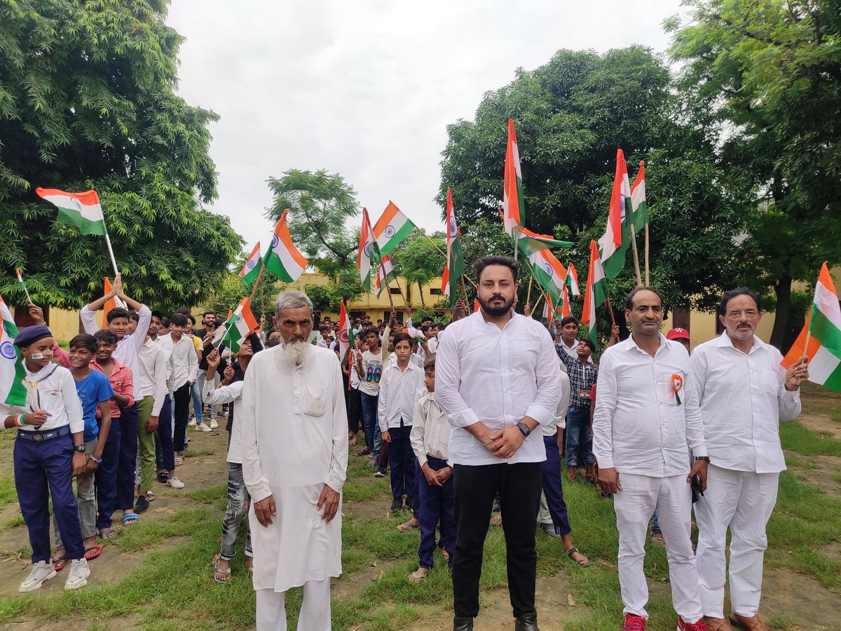 tabishabidibjp's tweet photo. आज आजादी के अमृत महोत्सव 'स्वतंत्रता दिवस' के पावन अवसर पर एस ए एम इंटर कॉलेज नौगवा सादात में ध्वजारोहण कार्यक्रम में सम्मिलित हुआ।

#ताबिश_आब्दी_प्रदेश_कार्यसमिति_सदस्य_भाजपा_अल्पसंख्यक_मोर्चा @bjp4amrohaUP https://t.co/4PpUAl8p0F
