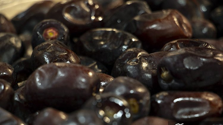 AradDates's tweet photo. Coming soon...

#mazafati_dates #dates #export https://t.co/B9rN2lHruT