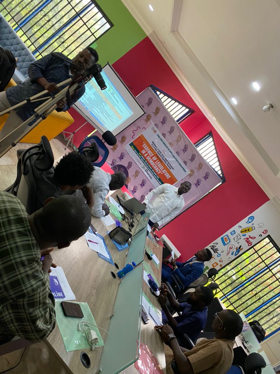 D_Pacesetters's tweet photo. Good morning Nigerians, welcome to the 2 day training programme for members of the Ondo State Youth Parliament Tagged: ESSENCE OF LEGISLATURE IN A DEMOCRACY. This workshop is sponsored by Ondo State Ministry of Youth and Sports Development through @Dele_Ologun1 and proudly https://t.co/Onb1cUxFkh