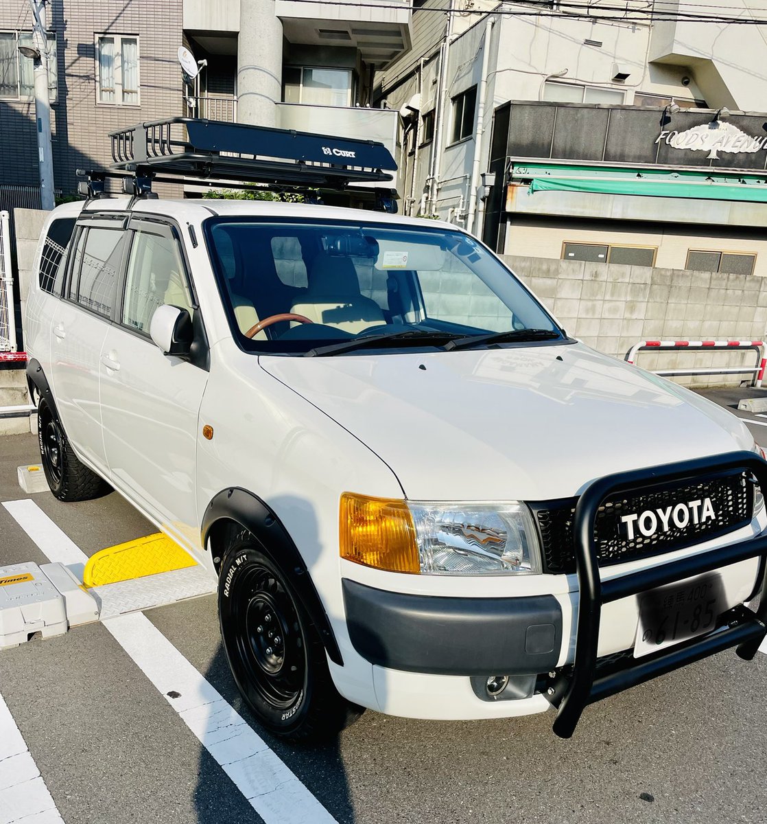 YUUDAICAMP's tweet photo. 皆さまお元気でしょうか？
久しぶりの投稿でドキドキしております🤣

最初のマイカーはランドローバーのディフェンダーと決めておりましたが、TOYOTAのプロボックス　アウトドア仕様に一瞬で惚れてしまい購入に至った訳でありますwww

キャンプ行きたい欲が増すばかりでありますww

#toyota
#probox https://t.co/52yDwtqR3h
