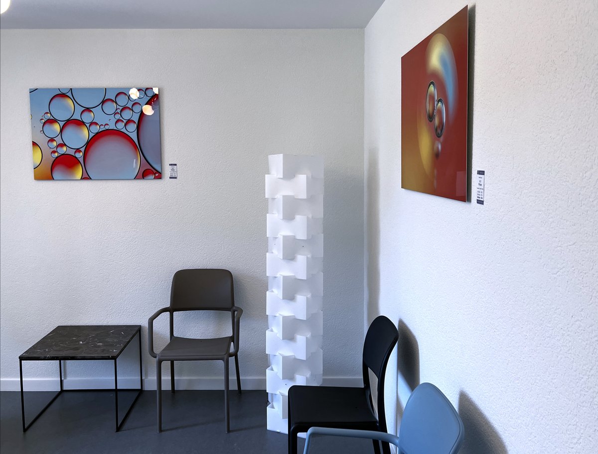 Daffou's tweet photo. Hi Twitter Fam’!

When your NFT get printed &amp; exposed in a waiting room at the doctor 🤩

https://t.co/1hviHvsiCY

#nft #nftart #nftartist  #NFTcollector #NFTcommunity https://t.co/sMlGFGch1m