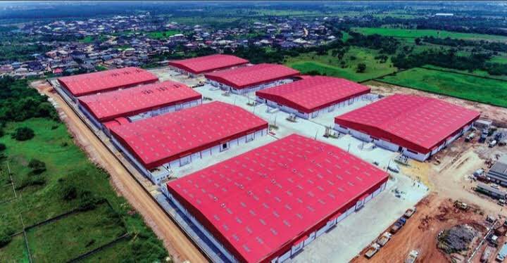 OvieNews's tweet photo. The recently completed Mikano Geely Automobile Assembly Plant in Ogun State . Nigeria has had more vehicle production plants open shops in recent years than at any time in our history. https://t.co/9mtppCfEFh
