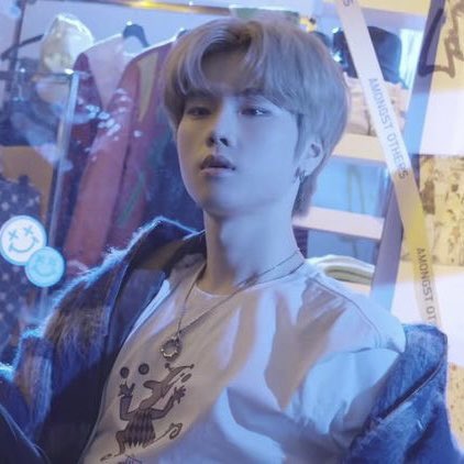 Trois Rendezvous 

Yuzo (ggi) has been constantly rejected by his aromantic crush, Gali (kjs). However, Yuzo came up with a deal in order to satisfy both of them. Will Gali finally fall for Yuzo, or will Yuzo be forced to ignore his romantic feelings for Gali?

gunsu mini au