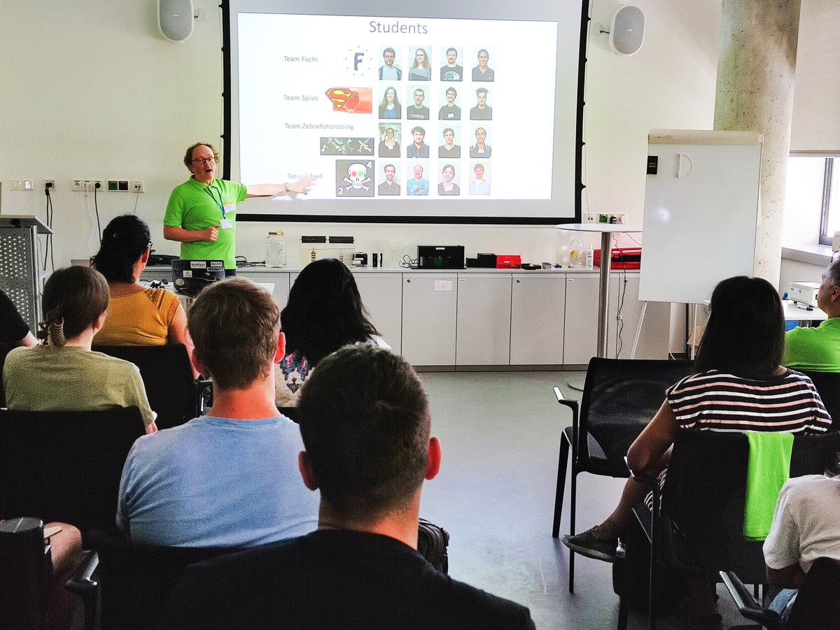 CEITEC_Brno's tweet photo. We are all excited to begin a two-week adventure – the 4th @EMBO Practical Course on #LightSheetMicroscopy!🔬

@PavelTomancak, Director of @CEITEC_Brno, warmly welcomed all participants🤝👏

So we started with a good dose of enthusiasm💪🤩

#LISH22 #EMBOCourse #CEITECScience https://t.co/QeA9i0kiAj