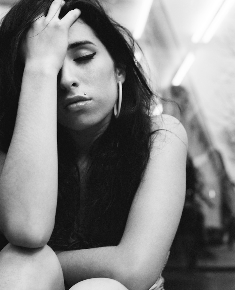 proudgalleries's tweet photo. Amy Winehouse, ‘Camden Town Launderette, No.IV’
© Jake Chessum
London, U.K. 2004
Digital archival C-type print hand signed by the photographer
16 x 20 inches
Edition of 20
£1200+VAT GBP
Certificate of Authenticity
#proudgalleries
#collectingphotography
#amywinehouse
#jakechessum https://t.co/EuRDmiRTEQ