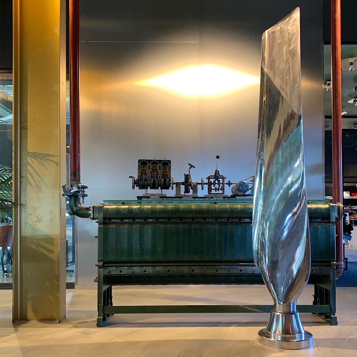 Added some photos of our mirror-polished Lockheed C-130A Hercules propeller blade to our website. Photos were made inside #Kaeve. Propeller is for sale for € 3950.-

#kaeve #kaeveuden #mancave #mancavestuff #aviation #decor #upcycling #c130hercules #propellerhead #hercules