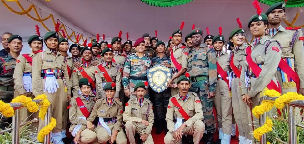 2Chhindwara's tweet photo. NCC SD Marching Contingent of 24 MP Bn NCC wins the First Prize at Chhindwara District Independence Day Parade @HQ_DG_NCC  @NccDteMPCG  @GreenJabalpur @prochhindwara https://t.co/RgVNlLpIwa