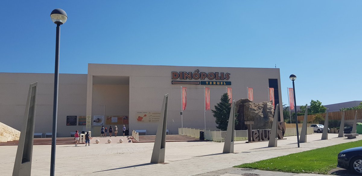 vivelavidaroca's tweet photo. Estamos ya en @DinopolisTeruel ! Gracias a @SpainTravelB y @DinopolisTeruel podemos vivir esta experiencia tan... Dinosaurica y viajar en el tiempo!! Y tú? Ya conoces los diferentes centros de #dinopolis? #SpainTB #Travel #travelbloggers #teruel https://t.co/0fU3a7R9wJ