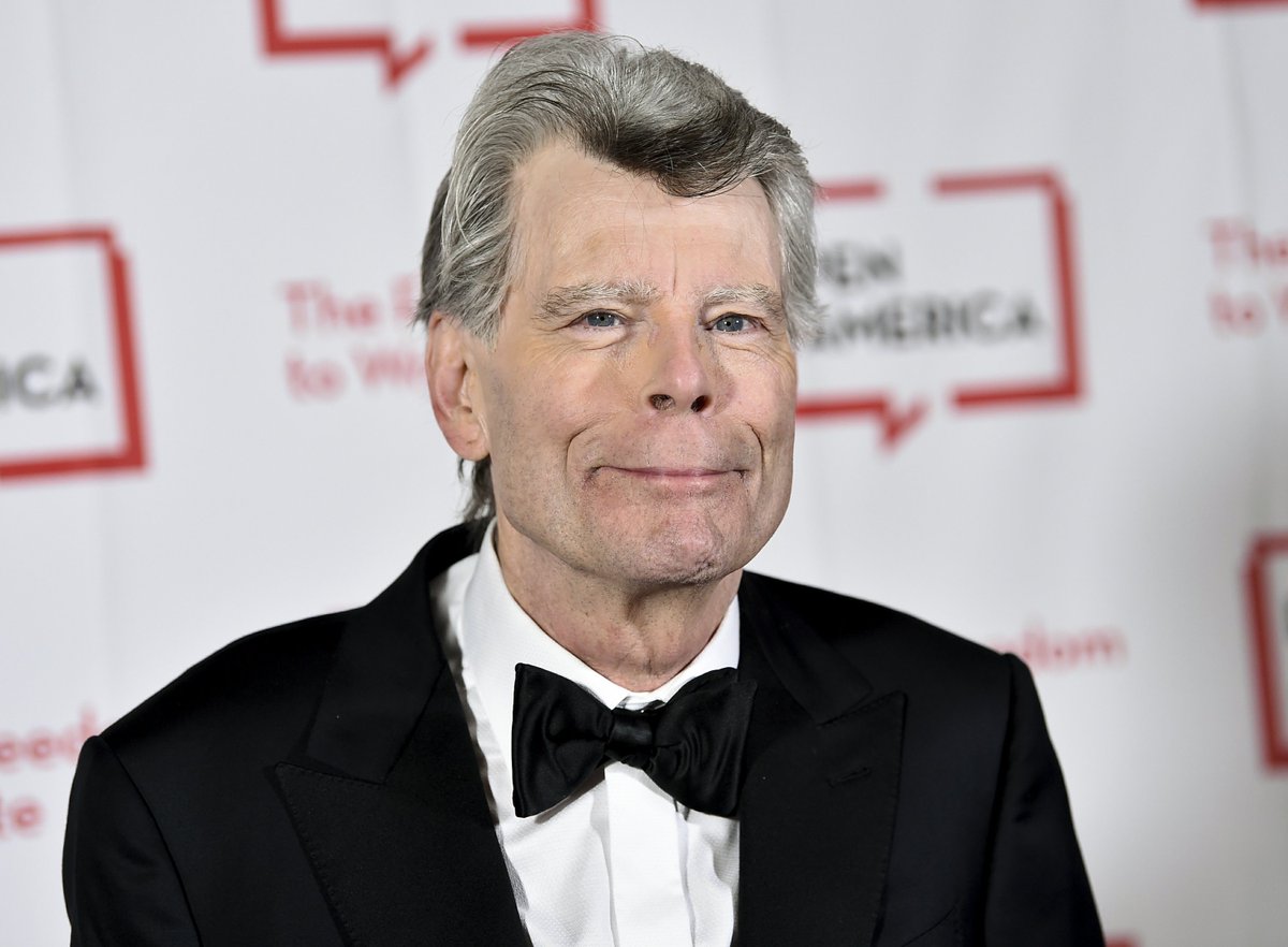 sinefesto's tweet photo. #StephenKing’in Richard Bachman takma adıyla kaleme aldığı #TheRegulators filme uyarlanacak.

🎬Film, western ve korku türünde çekilecek. 

https://t.co/HubZA5PXUt https://t.co/WM0troOeoT