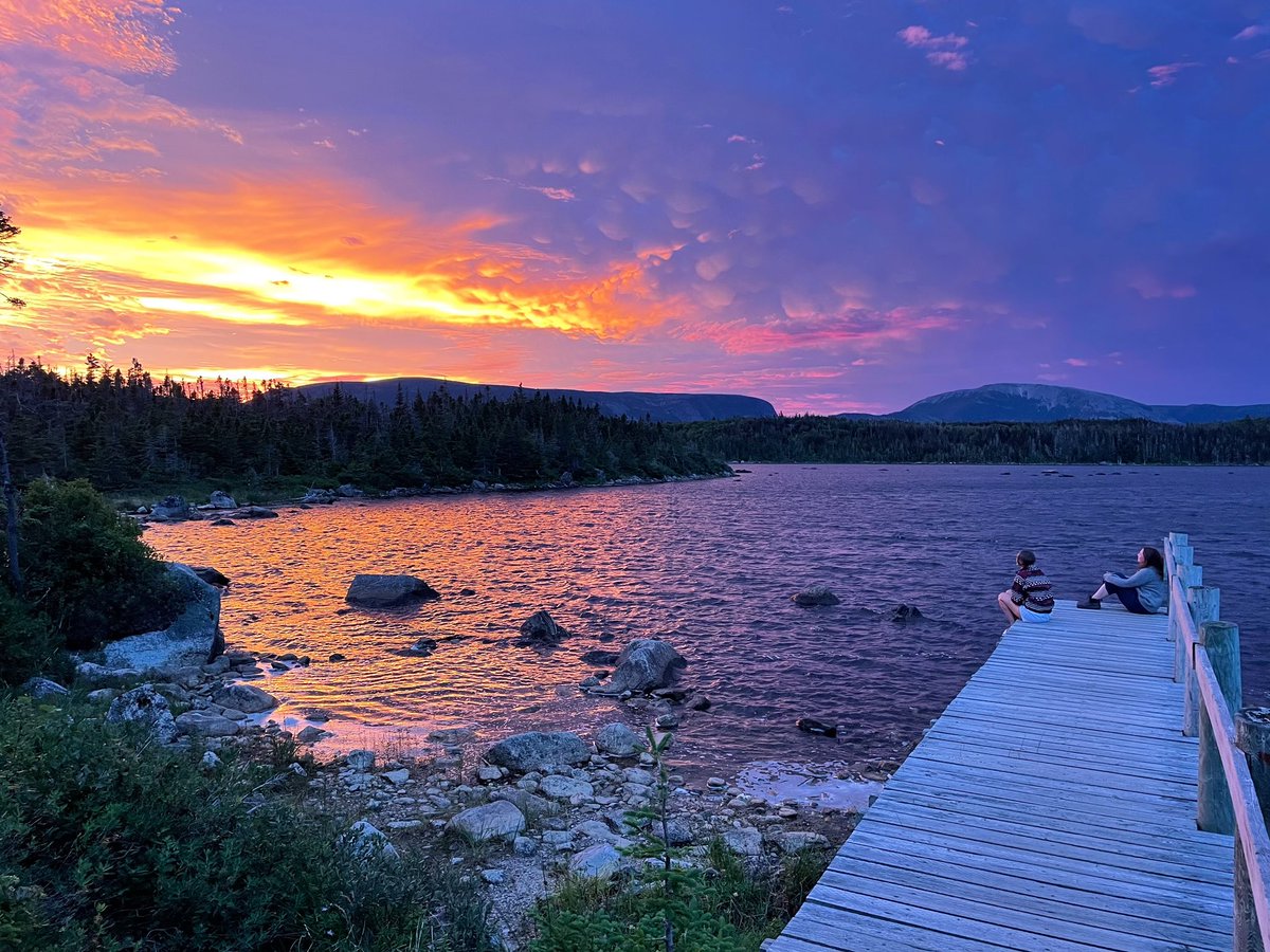 outandacross's tweet photo. The best sunrise I’ve seen in a long time: Over Berry Hill Pond with Gros Morne Mountain in the background. Incredible. @ParksCanada @ExploreNL #ExploreNL #GrosMorne https://t.co/jusAmFHAlj