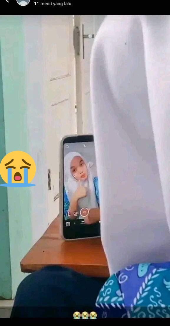 txtdrstoryWA's tweet photo. di foto                        pas ketemu https://t.co/OOiihZUAup