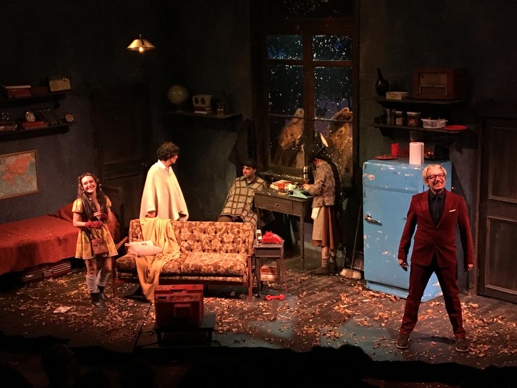 TeatroPetra's tweet photo. VUELVE. Desde este miércoles LABIO DE LIEBRE en el Teatro Petra. Compras https://t.co/5jRZDJfNKV , reservas por mensaje directo. Una obra que todos amamos. https://t.co/uxNYUhrGJq