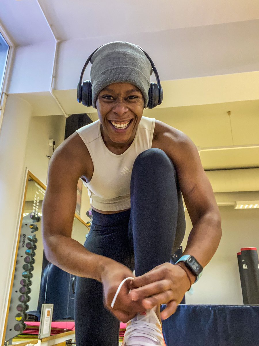 zinhlendawonde's tweet photo. Hello Monday hello 👋 #Umvulo 💪 https://t.co/cCxqw24DYh