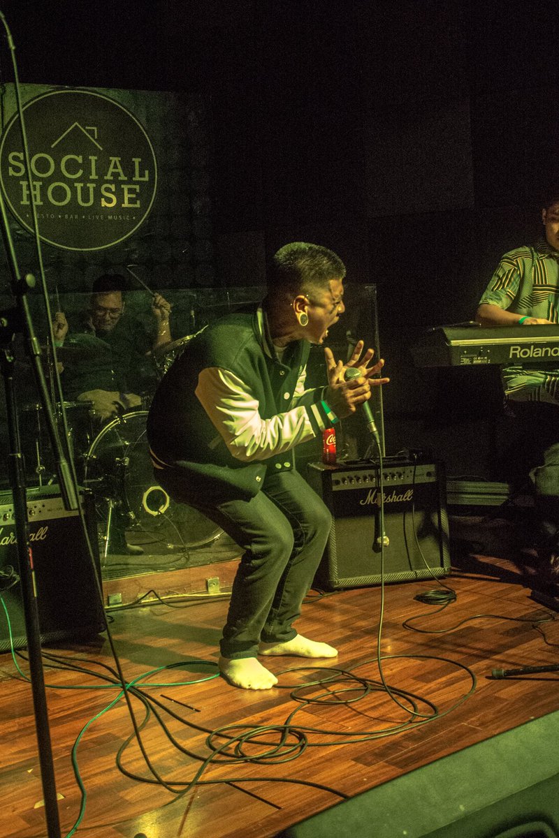 OCRecordsPH's tweet photo. Here are some photos of @seanoquendo's solid performance at the #OddCreaturesNight π₯
#SeanOquendo #OCRecords
πΈ @iarygabrielle https://t.co/QU6F5HTJnG