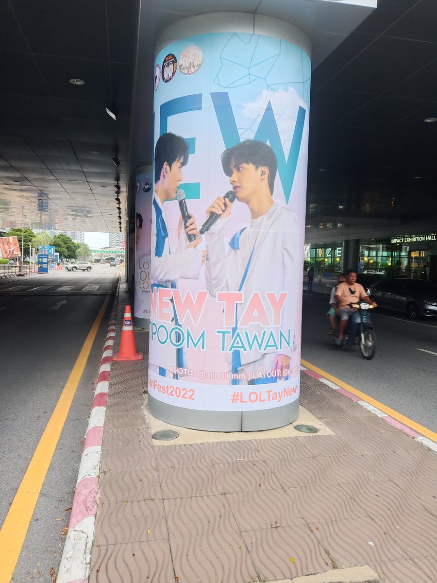Phimklin96's tweet photo. ระหว่างทางกลับบ้าน เจอพี่เตพี่นิวด้วย @Tawan_V @new_thitipoom
#เตนิว  #taynew #โพก้า #Polca https://t.co/7ws0ouFnir