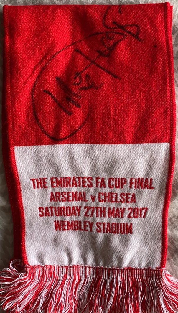 TheN5News's tweet photo. #71double Charlie George signed scarf https://t.co/Hbj3XwGOWT