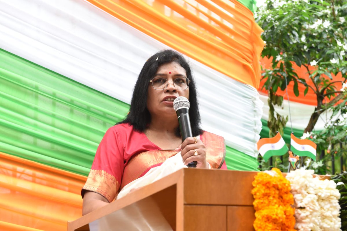 UnionBankTweets's tweet photo. #UnionBankOfIndia is celebrating the 75 years of India’s Independence in branches/offices across India. Here are the snaps of the celebrations at the Central Office, Mumbai with flag hoisting by Ms. A. Manimekhalai, MD &amp; CEO.
#AmritMahotsav #HarGharTiranga #IndependenceDay2022 https://t.co/faSDbAHNio