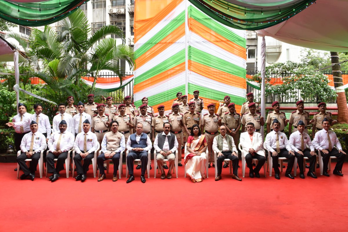UnionBankTweets's tweet photo. #UnionBankOfIndia is celebrating the 75 years of India’s Independence in branches/offices across India. Here are the snaps of the celebrations at the Central Office, Mumbai with flag hoisting by Ms. A. Manimekhalai, MD &amp; CEO.
#AmritMahotsav #HarGharTiranga #IndependenceDay2022 https://t.co/faSDbAHNio