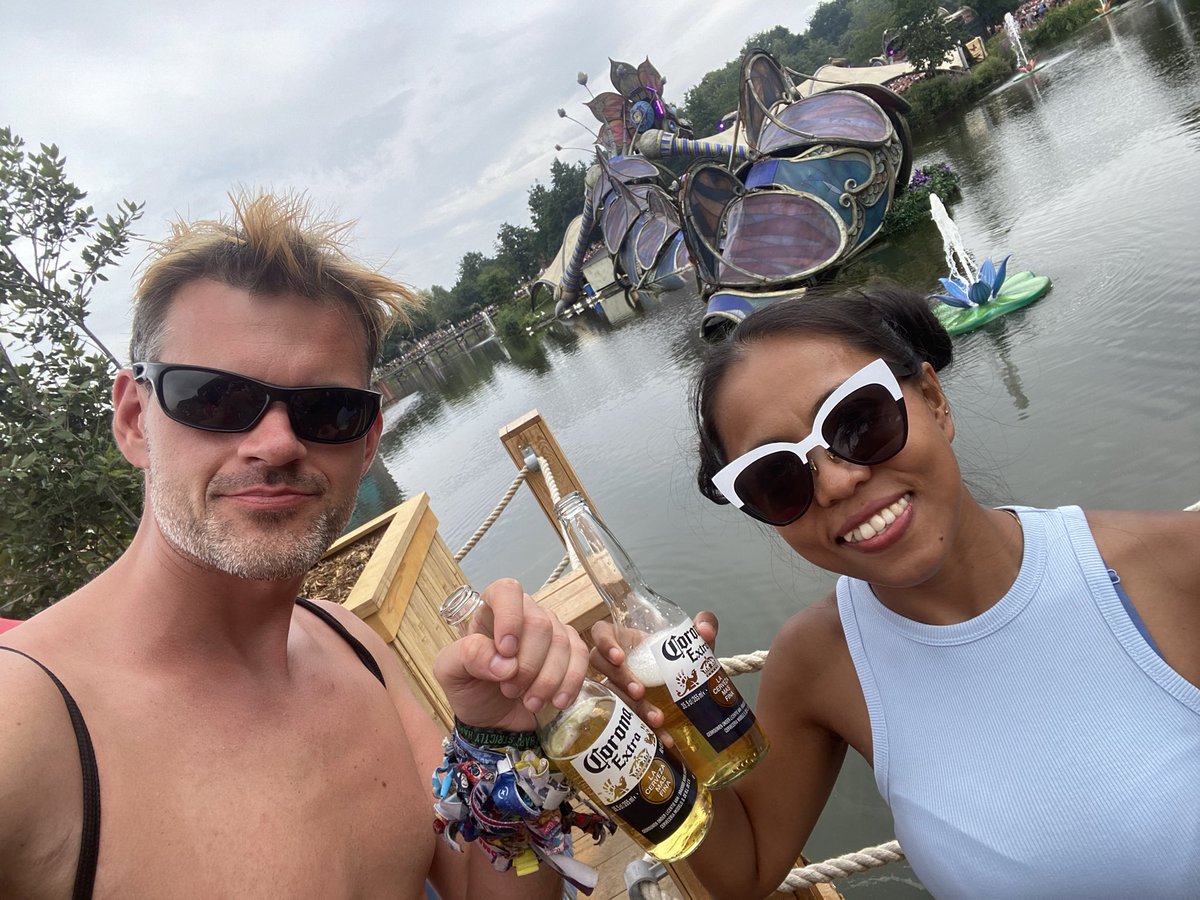 BadToxic's tweet photo. More of #CasaCorona the #CoronaBeer #Stage on #Tomorrowland.

#Corona #beer #Bier #drinks #Trinken #dance #arabian #party #lake #See #decoration #environment #Umgebung #view #Aussicht #sun #sonnig #outdoor #rave #festival #musicFestival #TRL #Tomorrowland2022 #Belgium #Belgien https://t.co/r66UBft6zc
