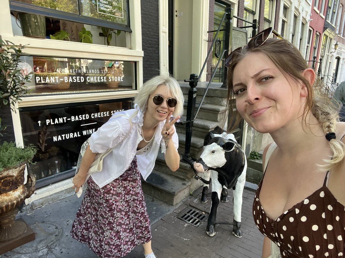 chyeeaah's tweet photo. #amsterdam https://t.co/nn7e1Mbt9D