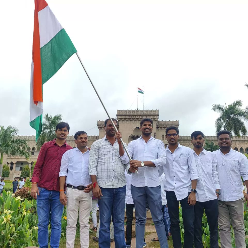 shiva_ou's tweet photo. దేశ ప్రజలందరికీ స్వాతంత్ర దినోత్సవ శుభాకాంక్షలు.
#HappyIndependenceDay 🇮🇳 #IndiaAt75 https://t.co/ACGtTow69Z