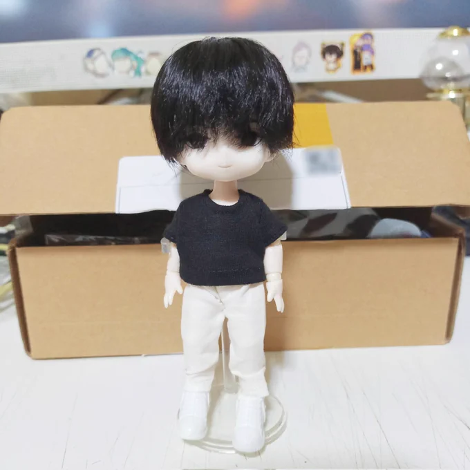 ช่วงนี้พยายามทำดอลล์(?)ของออริอยู่ค่ะ ลำบากกว่าที่คิดเลย 